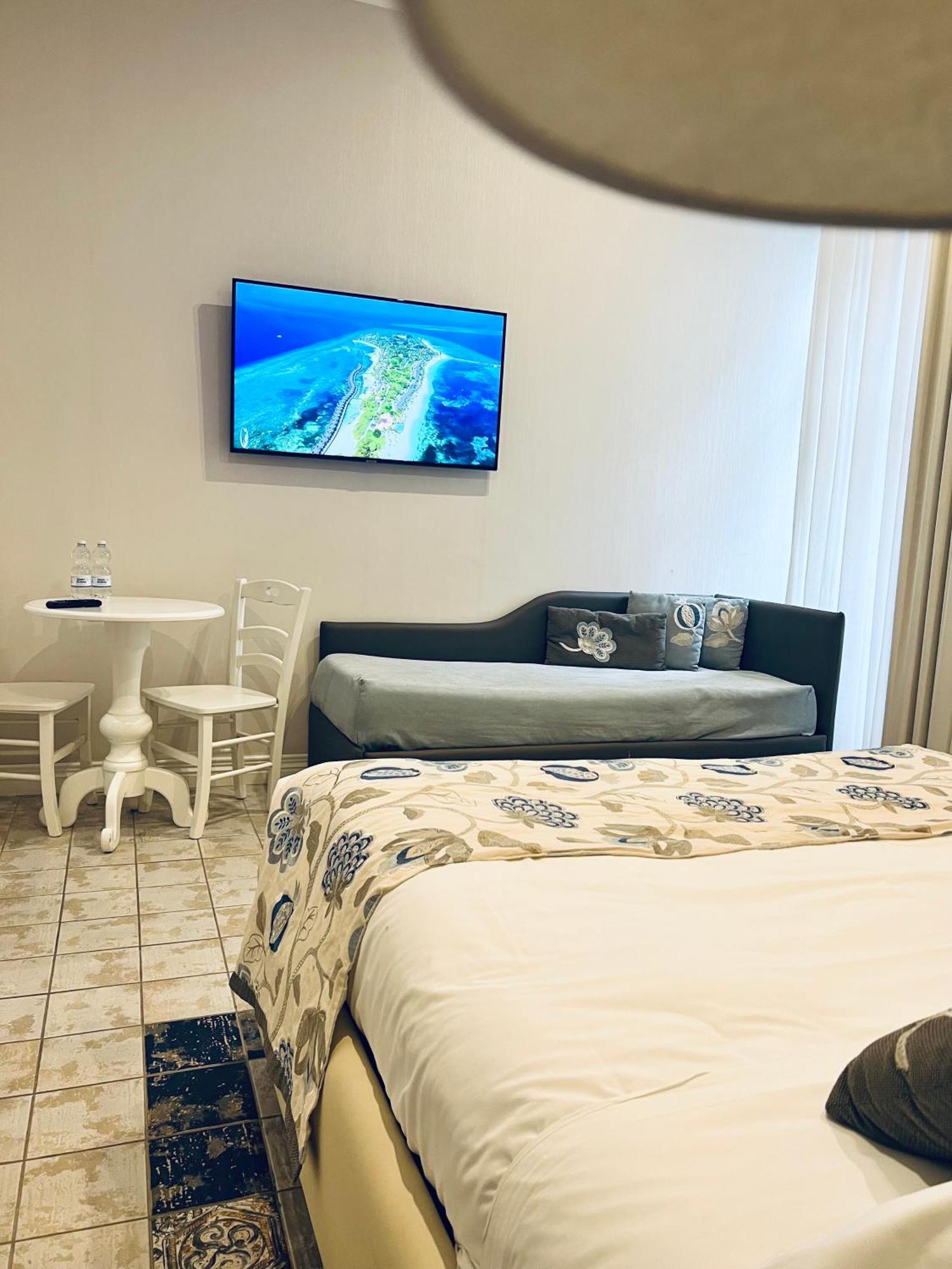 Miluar Relais - B&B - Vanvitelli Neapol Zewnętrze zdjęcie