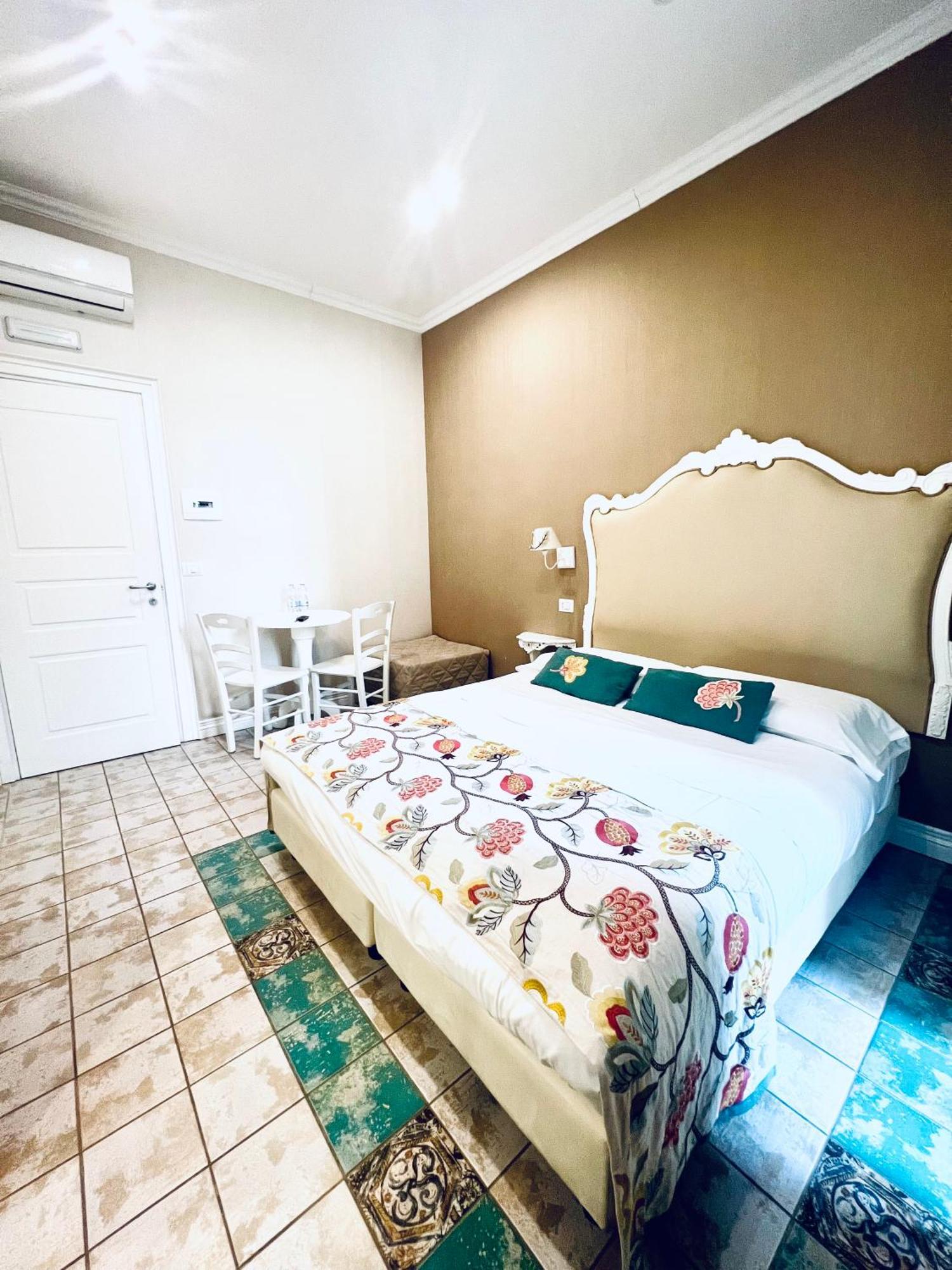 Miluar Relais - B&B - Vanvitelli Neapol Zewnętrze zdjęcie