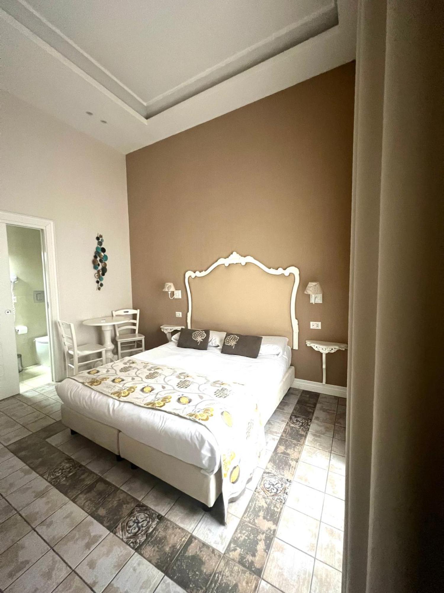 Miluar Relais - B&B - Vanvitelli Neapol Zewnętrze zdjęcie